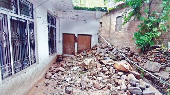 rain wreaked havoc in the district headquarters Kullu