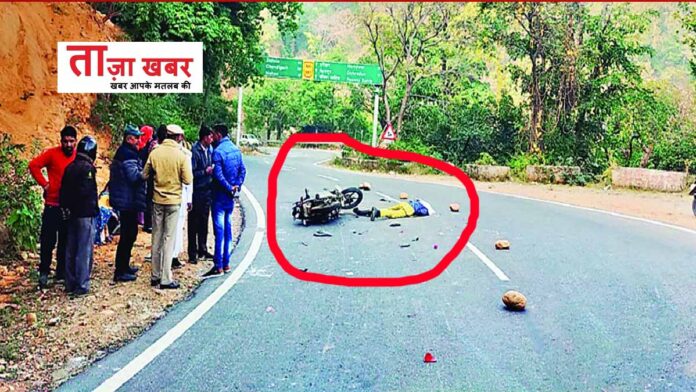 young man come under the truck in Sirmaur